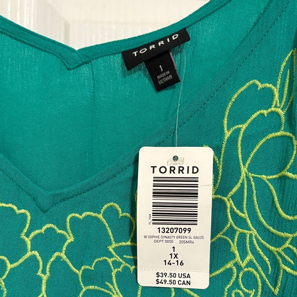 LAST CHANCE. Torrid Green Camisole with Yellow Floral Embroidery - Picture 2 of 3